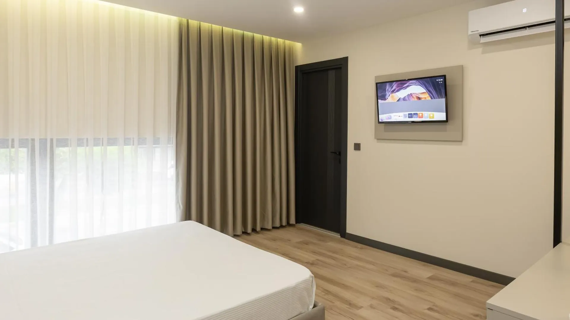 Fora Inn Lara Antalya 0*,